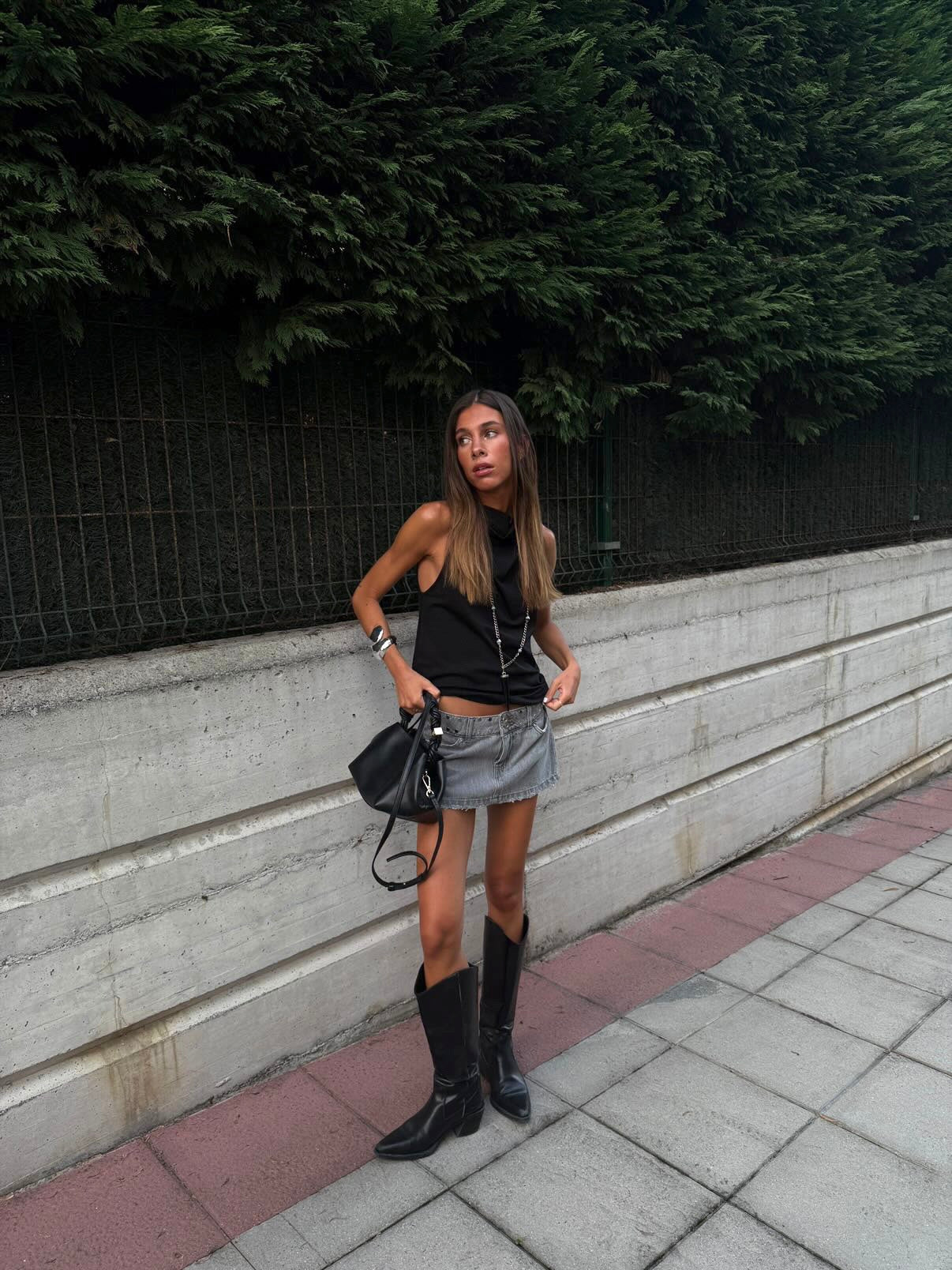 Mini-skirt silver sequins stars