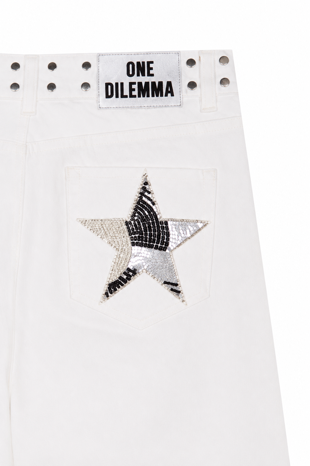 WHITE JEANS SILVER BEADS STAR