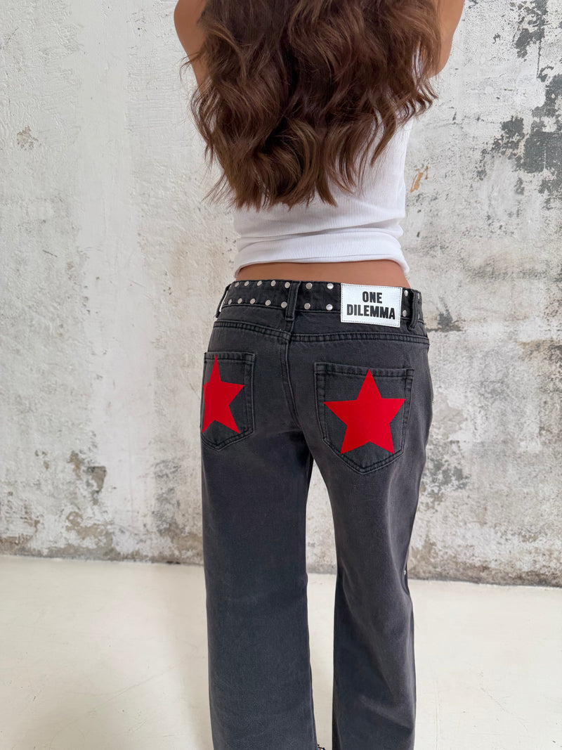 BLACK JEANS RED STAR