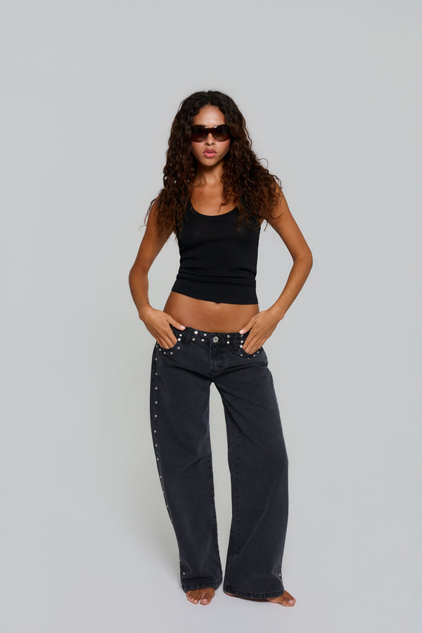 BLACK JEANS RED STAR