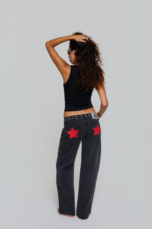 BLACK JEANS RED STAR