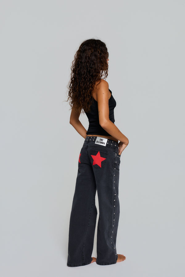 BLACK JEANS RED STAR