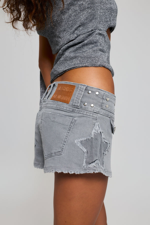 MESSY SHORTS