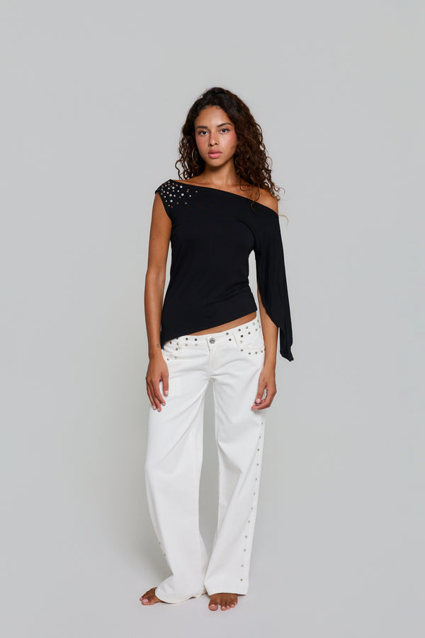 WHITE JEANS BLACK BEADS STAR