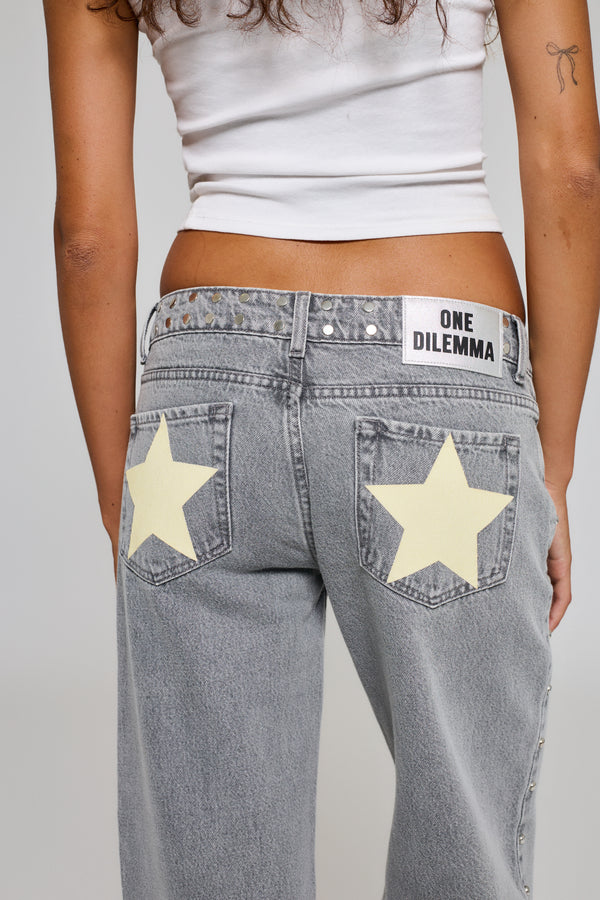 GREY JEANS YELLOW STAR