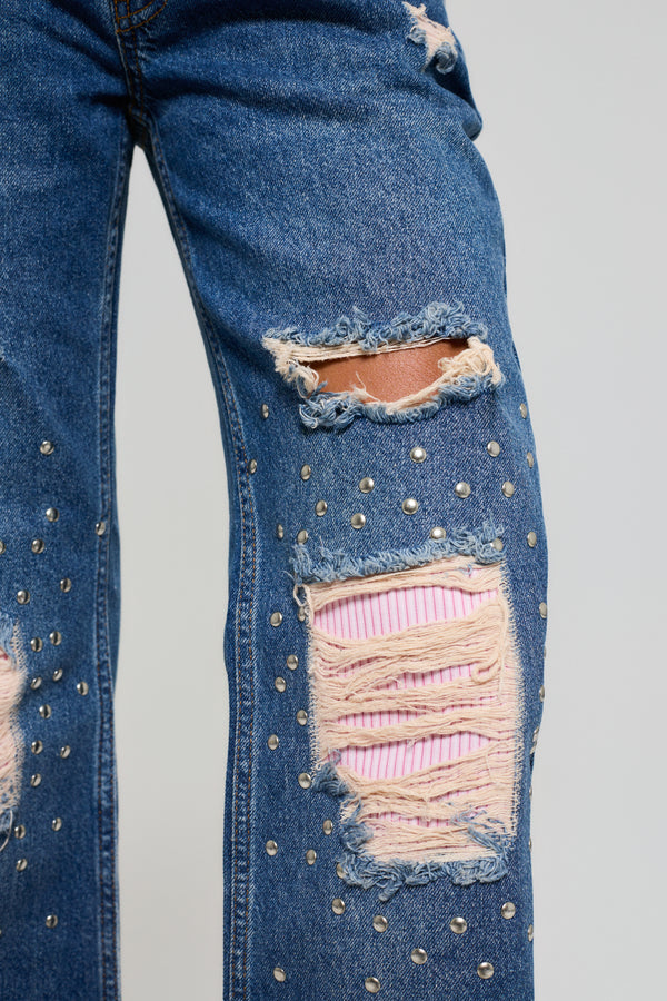 RIPPED STRAIGHT JEANS